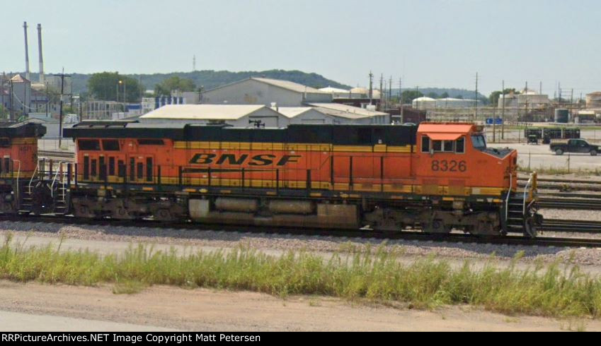 BNSF 8326